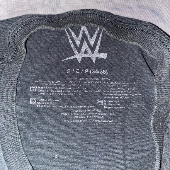 Vintage WWE shirt - Picture 2 of 3
